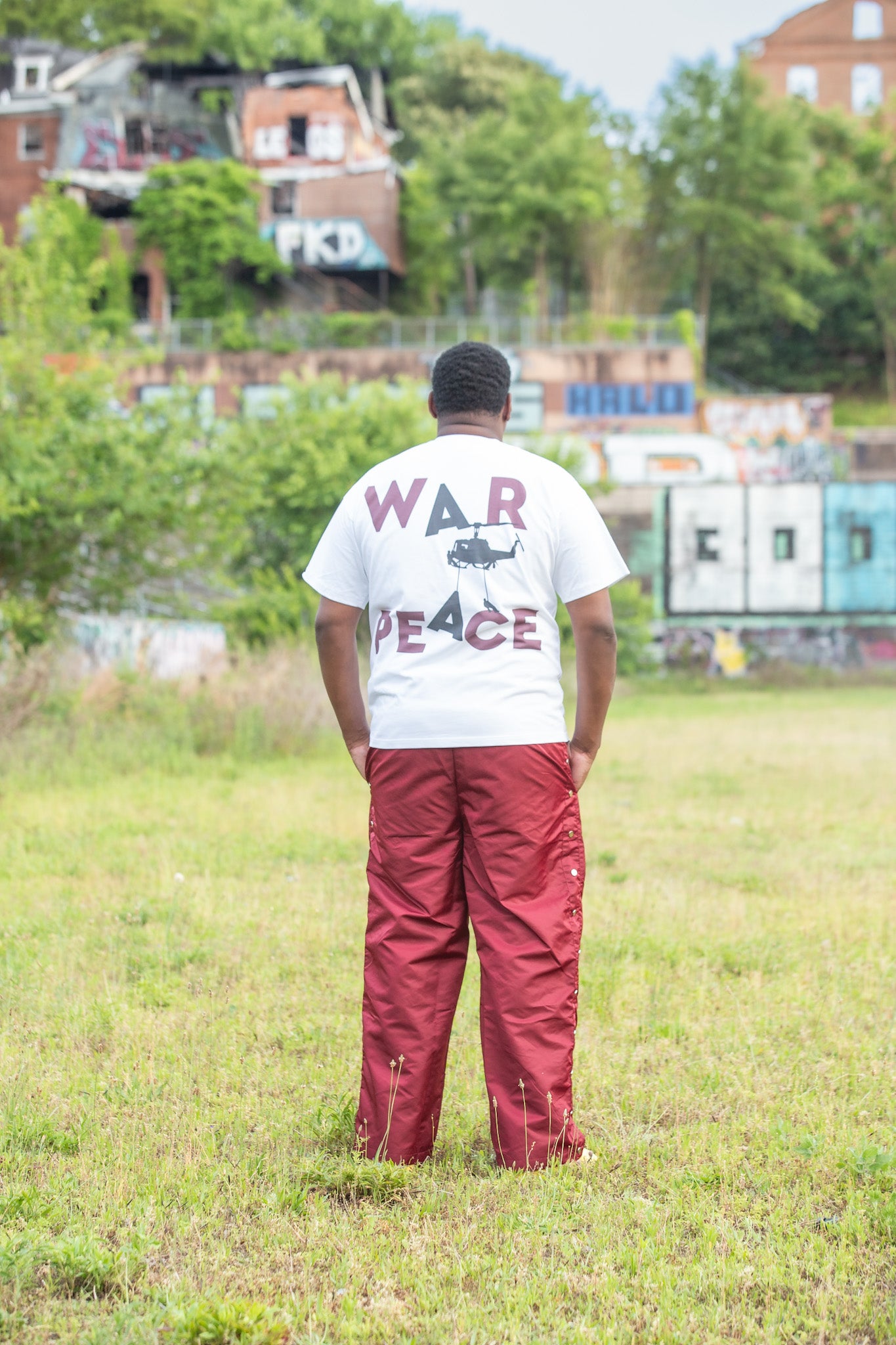War of peace ☮️ T shirt