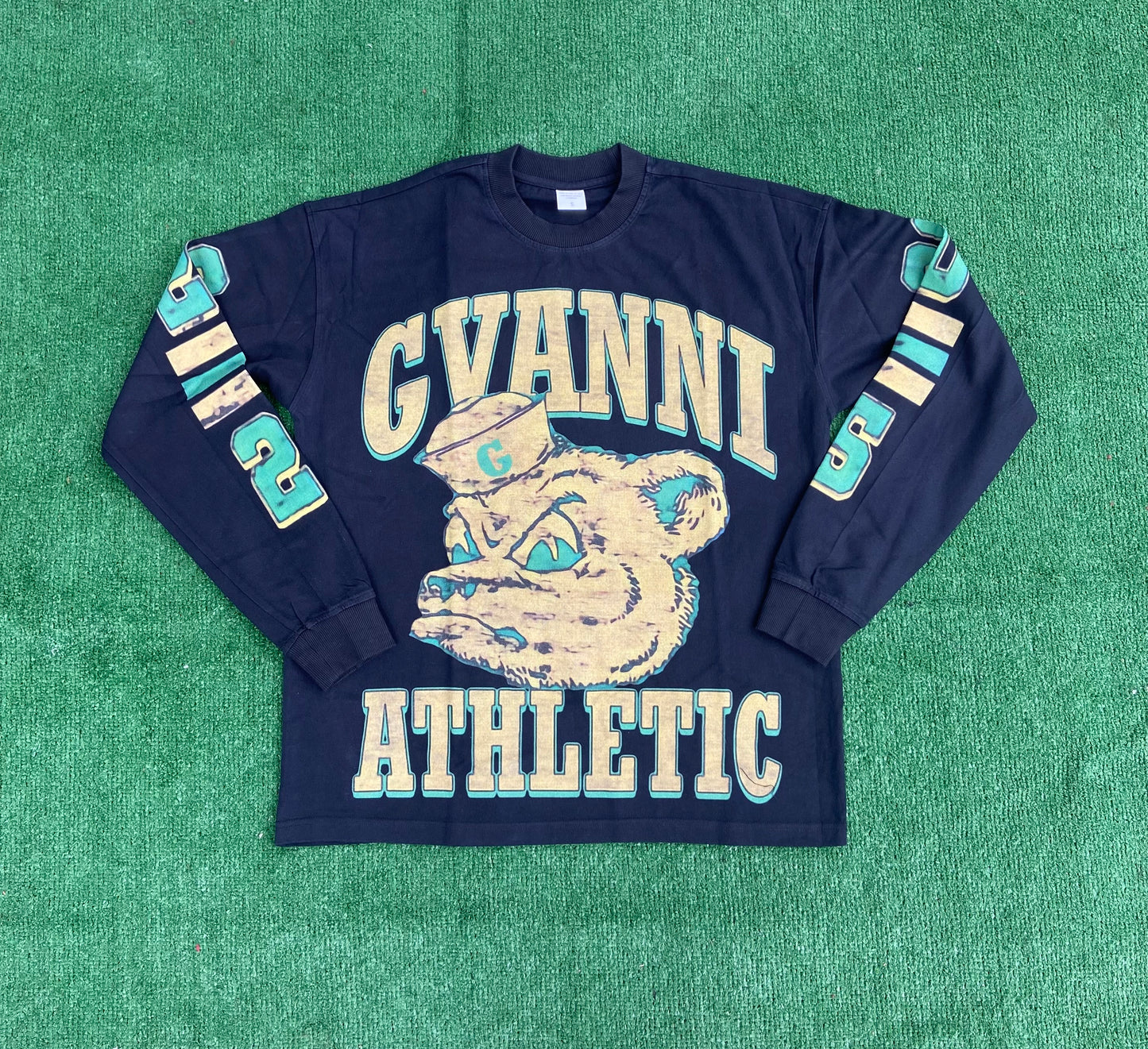 Gvanni Bear 🐻 Athletic long sleeve