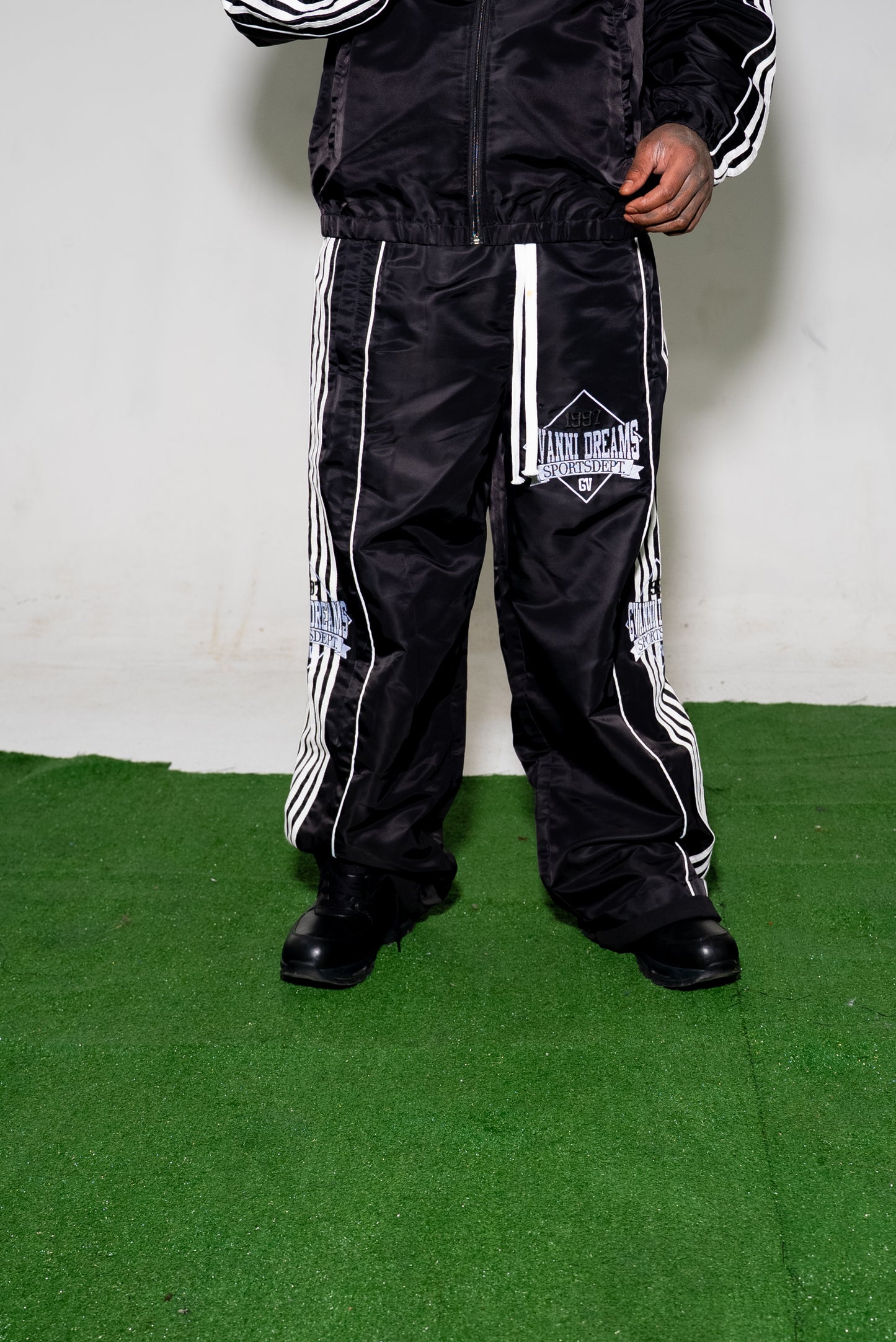 Gvanni Dreams Tracksuit